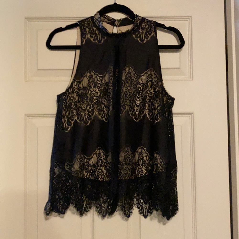 Sexy women’s lace sleeveless blouse